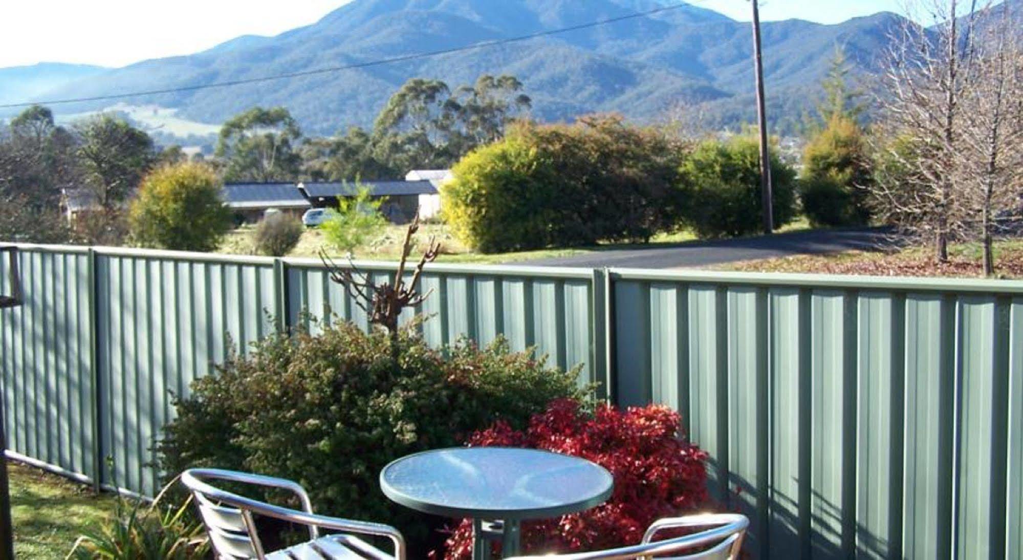 Bogong Moth Motel Mount Beauty Εξωτερικό φωτογραφία
