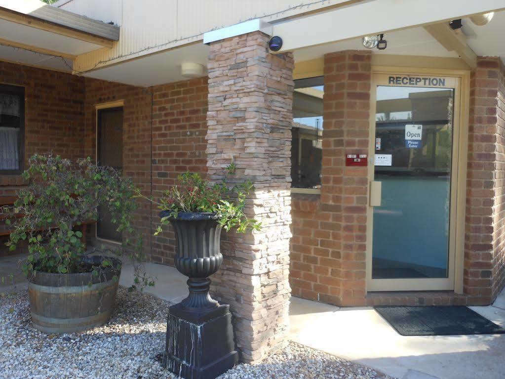 Bogong Moth Motel Mount Beauty Εξωτερικό φωτογραφία